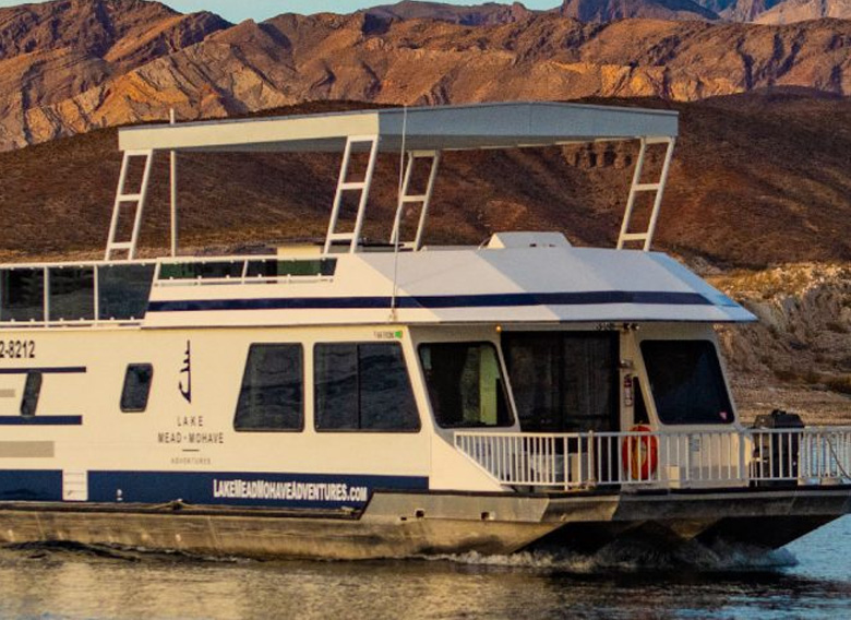 59' Deluxe Houseboat